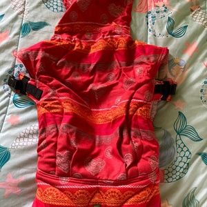 Lenny Lamb Cherry Lace toddler baby carrier NEW